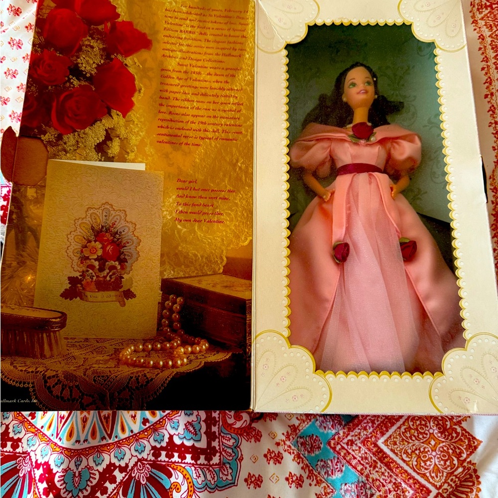 Valentine Barbie new inbox circa 1995 Hallmark